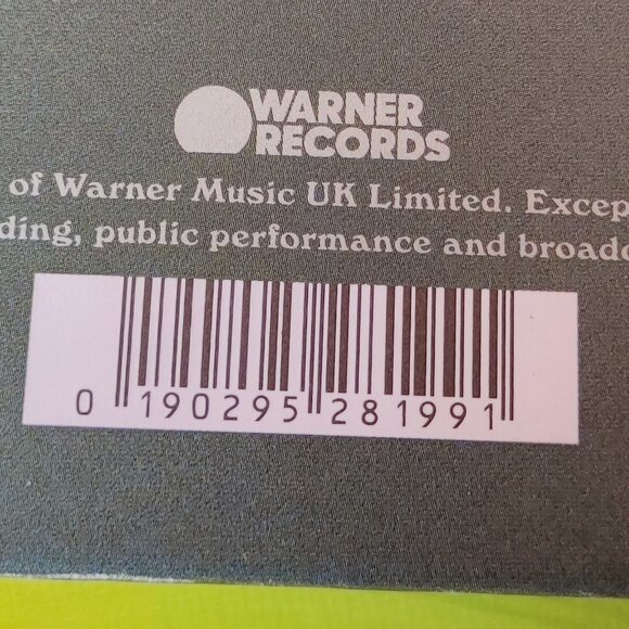 DUA LIPA FUTURE NOSTALGIA LP Limited Edition Rare Deluxe Boxset Yellow Vinyl - Picture 4 of 9